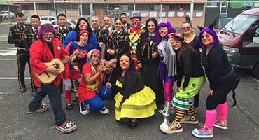 Participantes y voluntarios durante la actividad solidaria Maratónica 1 Millón de Corazones por Dani