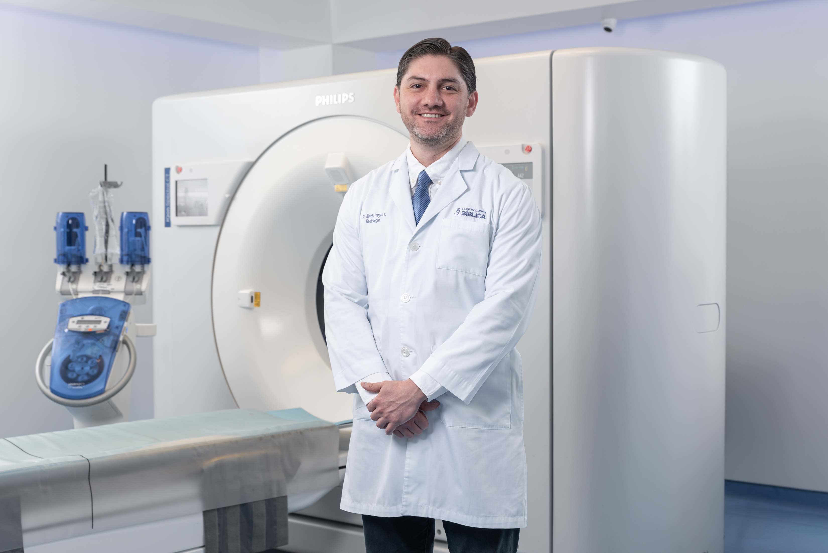 Dr. Alberto Vargas Solano - Directorio Médico